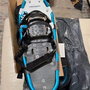 Retrospec Blue and Black Snowshoes
